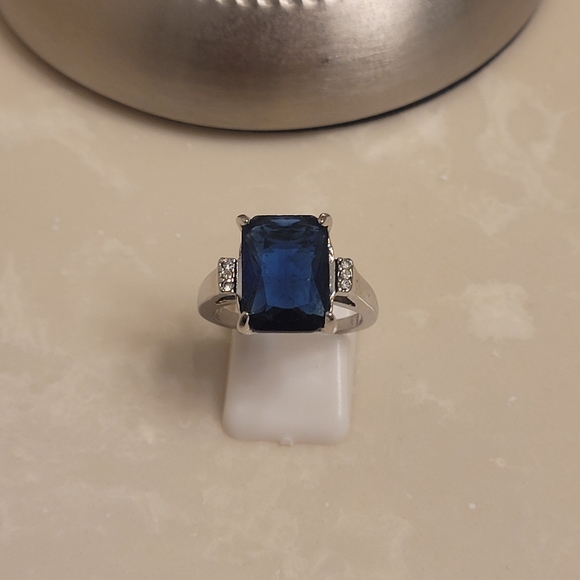Silver CZ and Sapphire Ring Size 8 - Picture 3 of 11